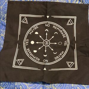 Black and White Divination mat